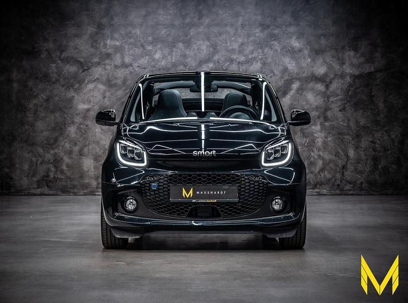 Gebraucht Smart ForTwo Electric Drive Prime Exclusive 60 kW (82 PS) 2023 Schwarz (black (schwarz)) Cabrio