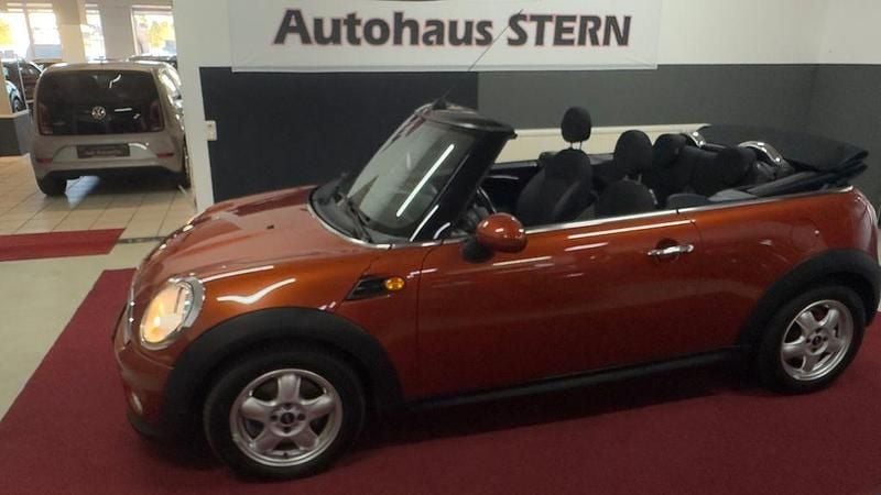 Gebraucht Mini Cooper Cabriolet 111 PS (81 kW) 2011 Orange Cabrio