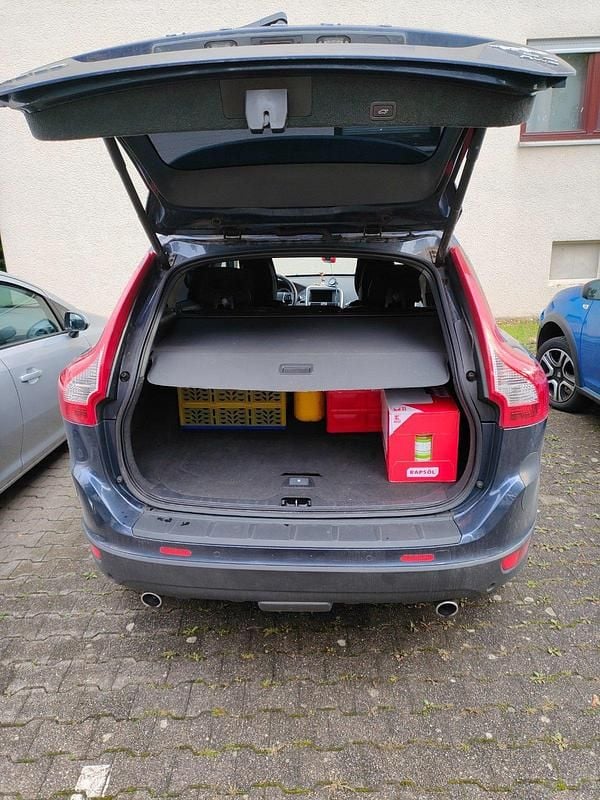 Gebraucht Volvo XC60 Momentum 210 PS (154 kW) 2012 Blau SUV