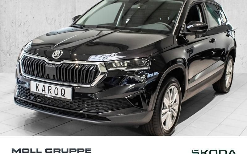 Schwarz Neu 2025 Skoda Karoq Selection SUV | 33.790 € (Guter Preis) - Bild 1/4