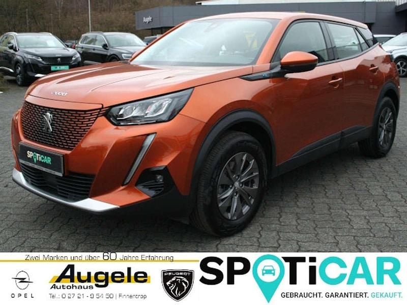 Gebraucht Peugeot e-2008 Active 100 kW (136 PS) 2022 Orange fusion SUV