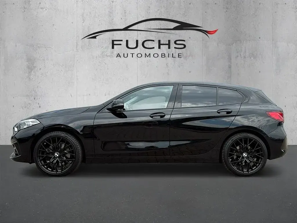Gebraucht BMW 120 Sport Line 190 PS (139 kW) 2021 Schwarz Limousine