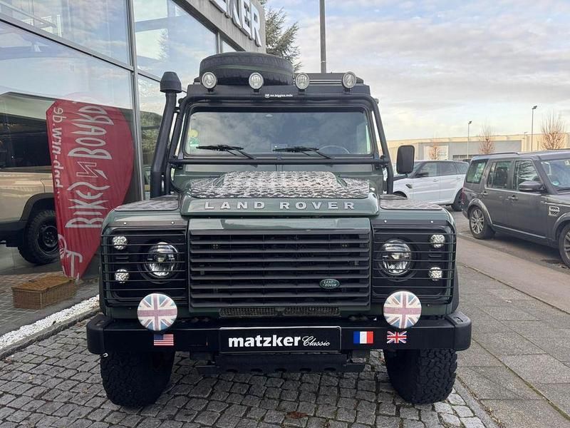 Gebraucht Land Rover Defender 122 PS (89 kW) 2011 Gruen SUV
