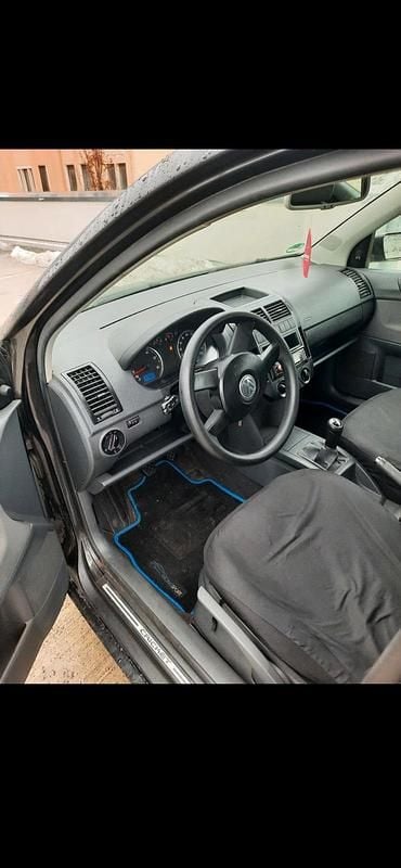 Gebraucht VW Polo 64 PS (47 kW) 2003 Schwarz Kleinwagen