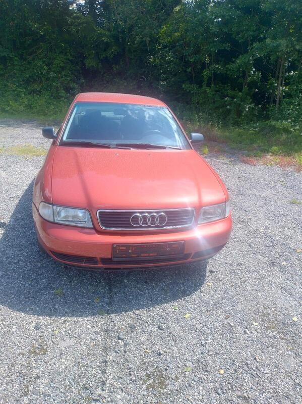 Gebraucht 1995 Audi A4 Limousine | 1.500 € - Bild 1/4