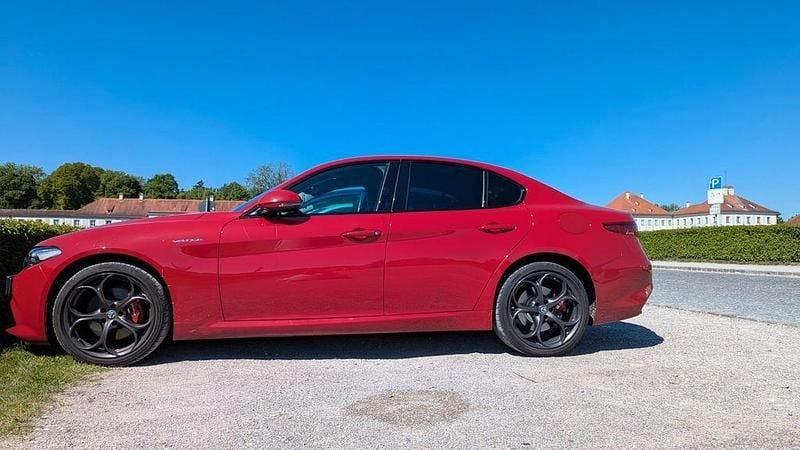 Gebraucht Alfa Romeo Giulia Veloce 280 PS (205 kW) 2019 Rot Limousine