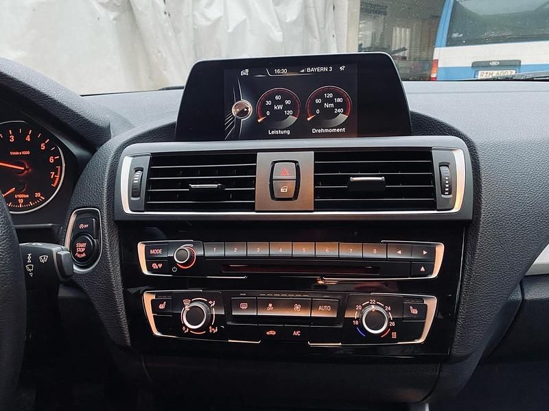 Gebraucht BMW 118 Advantage 136 PS (100 kW) 2016 Schwarz Kleinwagen