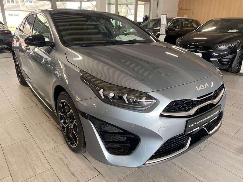 Silber Neu 2025 Kia ProCeed GT-Line Kleinwagen | 27.990 € (Guter Preis) - Bild 1/4