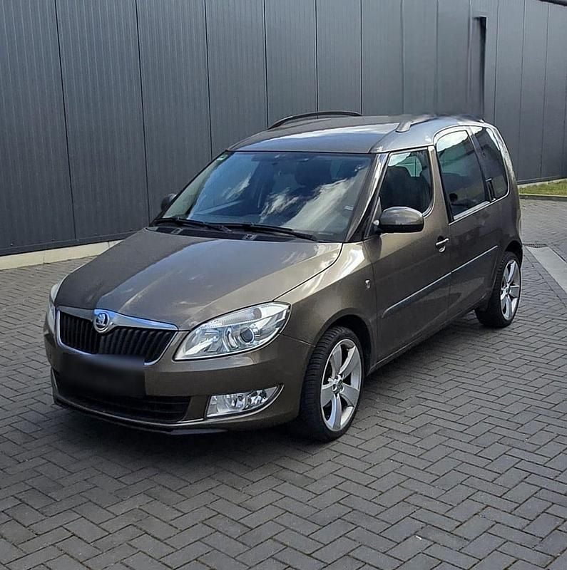 Gebraucht Skoda Roomster 85 PS (62 kW) 2012 Gold Van / Kleinbus