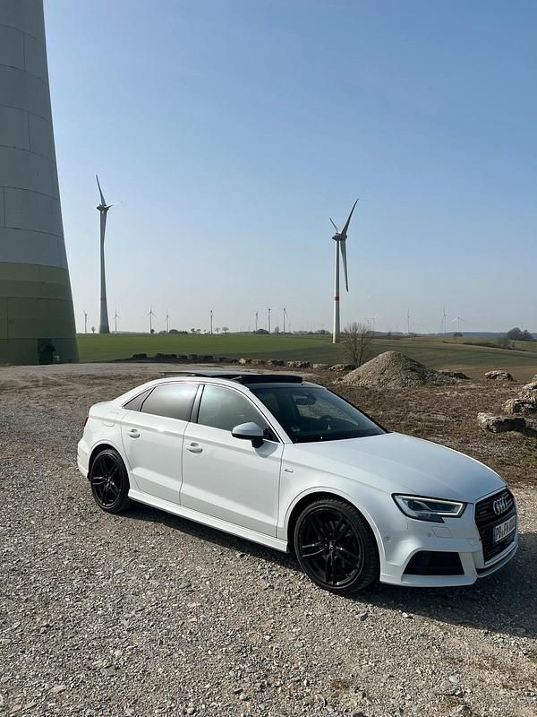 Gebraucht Audi A3 Design 184 PS (135 kW) 2017 Weiß Limousine