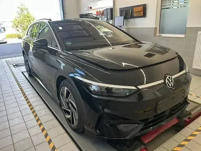 Gebraucht VW ID.7 Pro 210 kW (286 PS) 2024 Schwarz Kombi