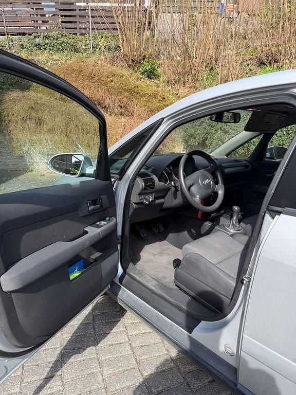 Gebraucht Audi A2 75 PS (55 kW) 2004 Silber Kleinwagen