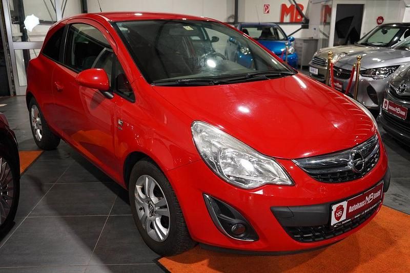 Rot Gebraucht 2011 Opel Corsa Satellite Kleinwagen | 4.490 € (Fairer Preis) - Bild 1/4