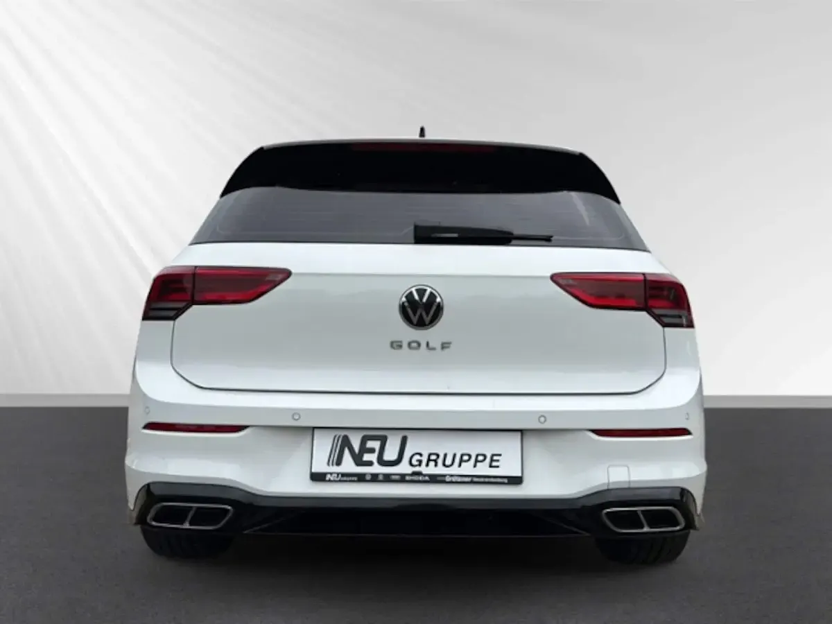 Gebraucht VW Golf VIII R-line 150 PS (110 kW) 2023 Weiß Limousine