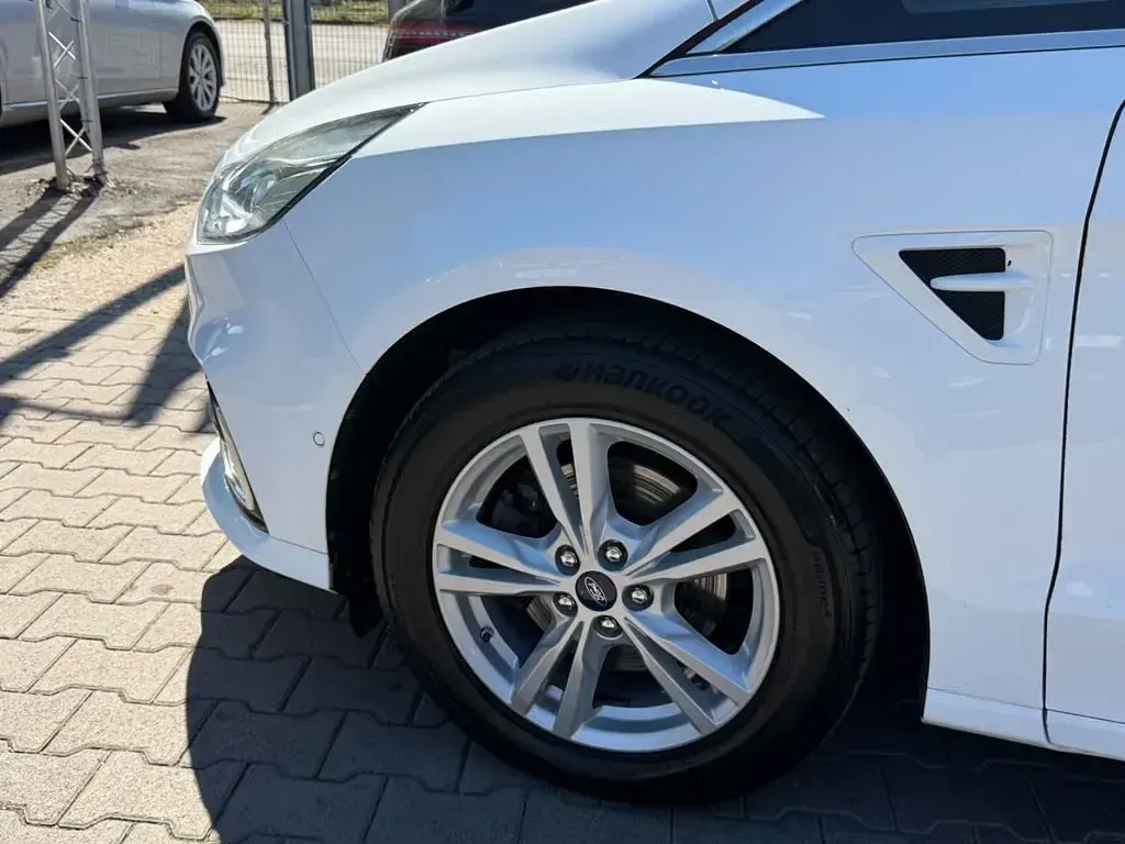 Gebraucht Ford S-MAX Titanium 150 PS (110 kW) 2021 Weiß Van / Kleinbus