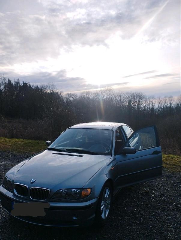 Gebraucht BMW 318 143 PS (105 kW) 2003 Grau Limousine