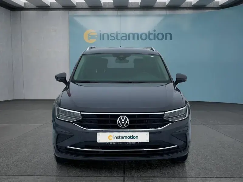 Używany VW Tiguan 150 KM (110 kW) 2021 Szary SUV