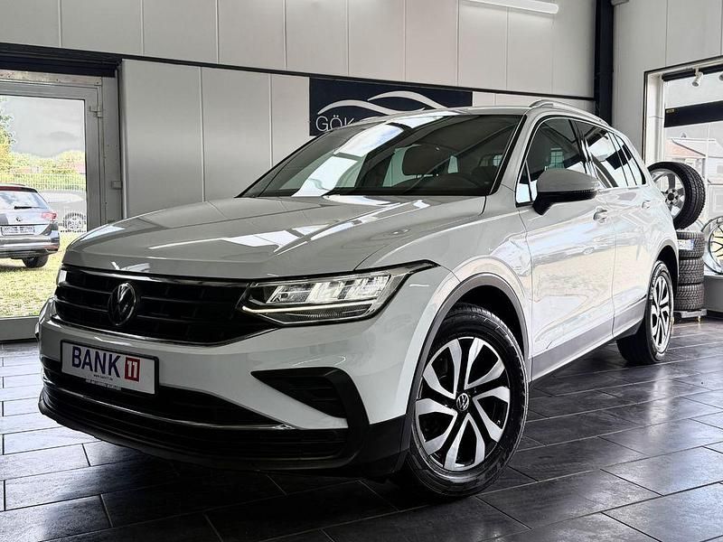 Gebraucht VW Tiguan Active 150 PS (110 kW) 2022 Weiß SUV