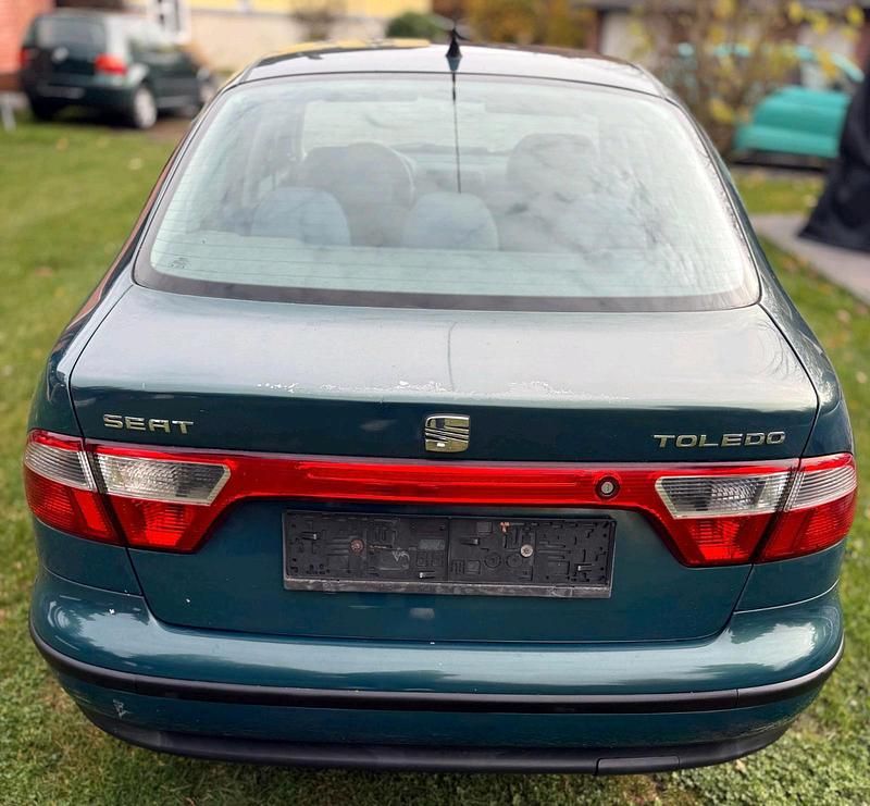 Gebraucht Seat Toledo 101 PS (74 kW) 2000 Grün Limousine