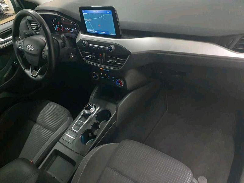 Second-hand Ford Focus 120 CP (88 kW) 2019 Negru Break