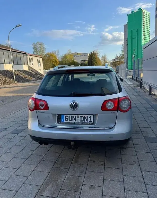 Gebraucht VW Passat Comfortline 160 PS (117 kW) 2009 Silber Kombi