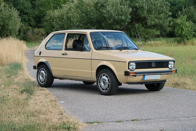 Beige Gebraucht 1977 VW Golf I Kleinwagen | 9.900 € - Bild 1/4