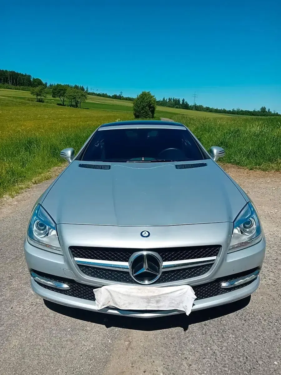 Gebraucht Mercedes SLK200 184 PS (135 kW) 2011 Silber Cabrio