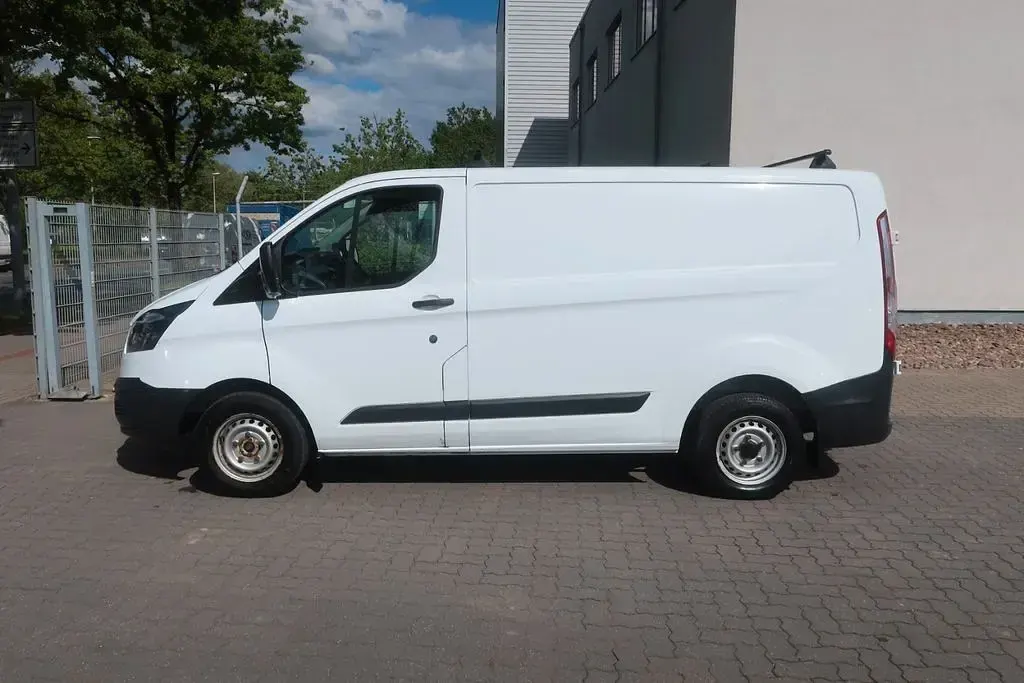 Gebraucht Ford Transit Custom 105 PS (77 kW) 2018 Weiß Limousine