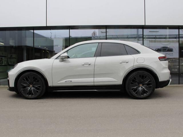 Gebraucht Porsche Macan 419 kW (571 PS) 2026 Kreide (weiss) SUV