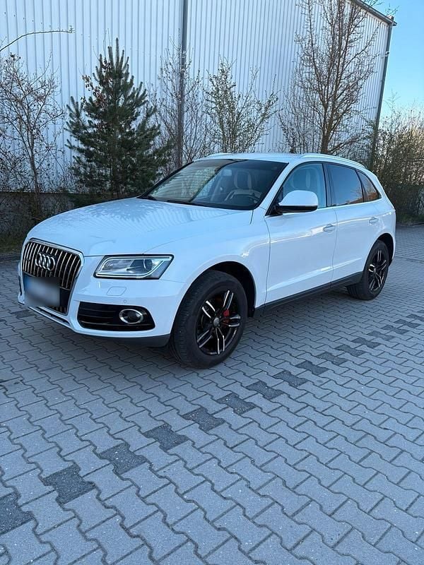 Gebraucht Audi Q5 163 PS (119 kW) 2015 Weiß SUV