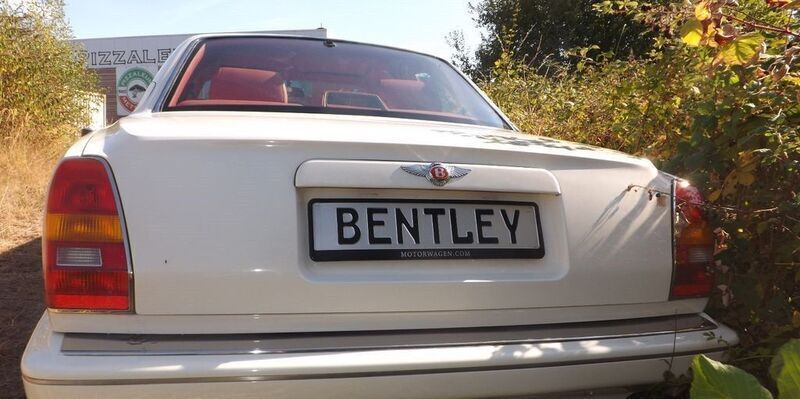 Gebraucht Bentley Continental 320 PS (235 kW) 1992 Weiß Limousine