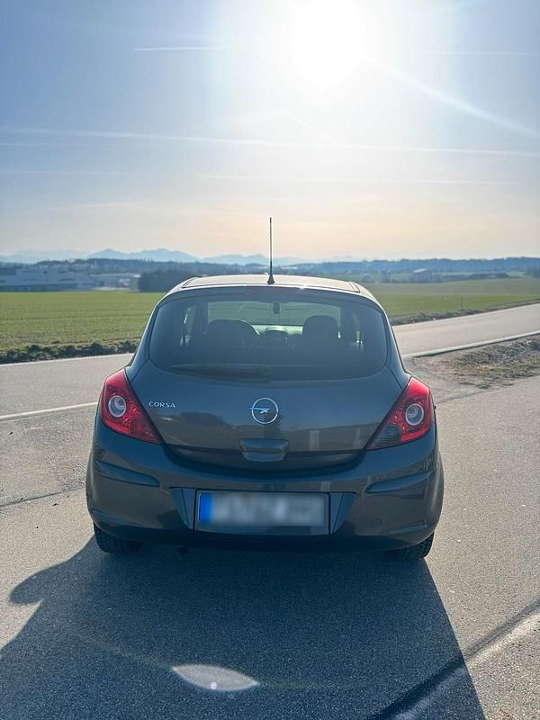 Gebraucht Opel Corsa 90 PS (66 kW) 2010 Grau Kleinwagen