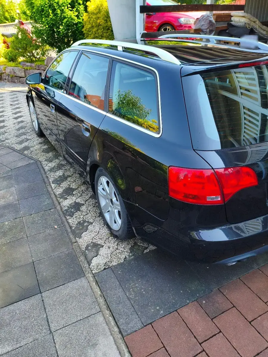 Gebraucht Audi A4 140 PS (102 kW) 2007 Schwarz Kombi