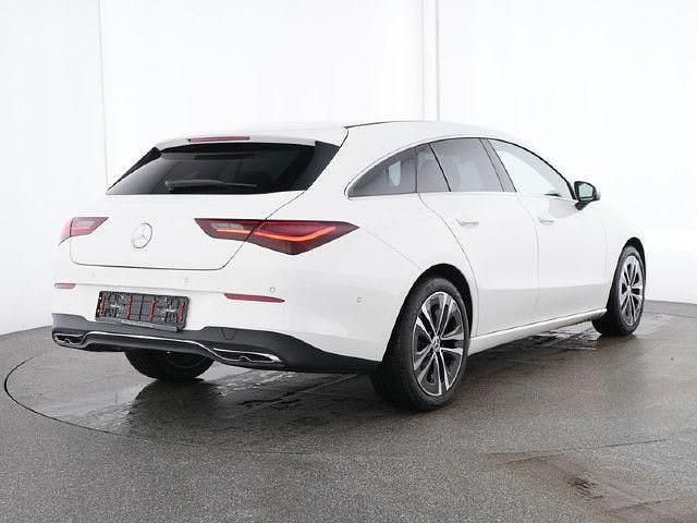 Gebraucht 2024 Mercedes CLA180 Shooting Brake Kombi | 28.870 € - Bild 1/4