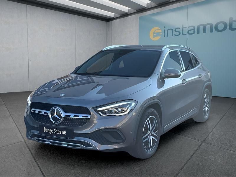 Grau Gebraucht 2023 Mercedes GLA200 SUV | 39.849 € (Fairer Preis) - Bild 1/4