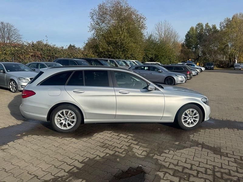 Gebraucht Mercedes C180 116 PS (85 kW) 2017 Silber Kombi