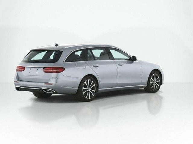 Gebraucht Mercedes E300 306 PS (225 kW) 2023