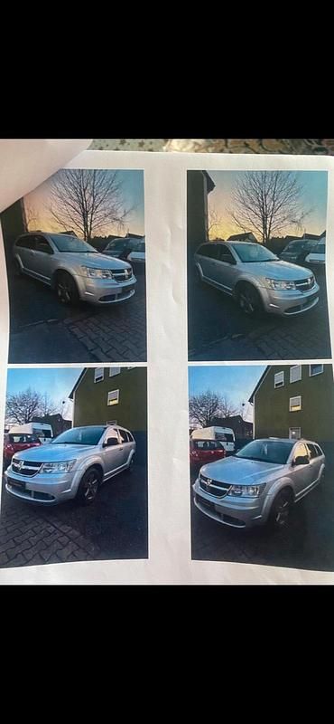 Neu Chrysler 300C 140 PS (102 kW) 2025 Silber SUV