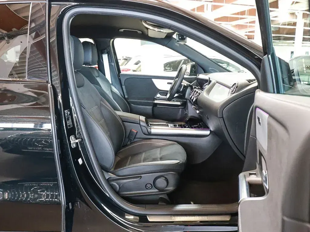 Gebraucht Mercedes GLA220 Advanced Plus 190 PS (139 kW) 2025 Schwarz SUV