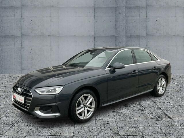 Używany Audi A4 Advanced 163 KM (119 kW) 2024 Szary Sedan/Limuzyna