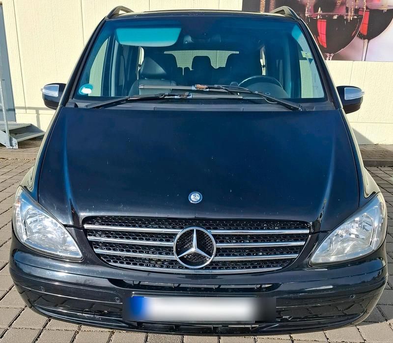 Schwarz Gebraucht 2010 Mercedes Viano Van / Kleinbus | 8.500 € (Superpreis) - Bild 1/4