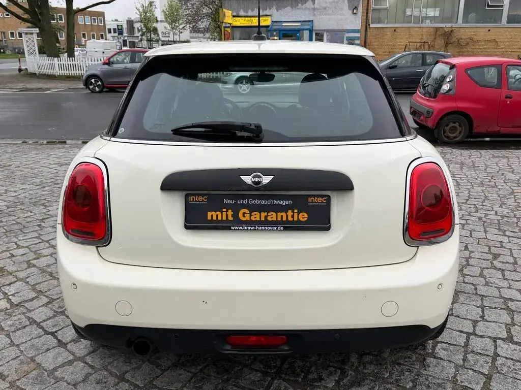 Gebraucht Mini ONE 102 PS (75 kW) 2015 Weiß Kleinwagen