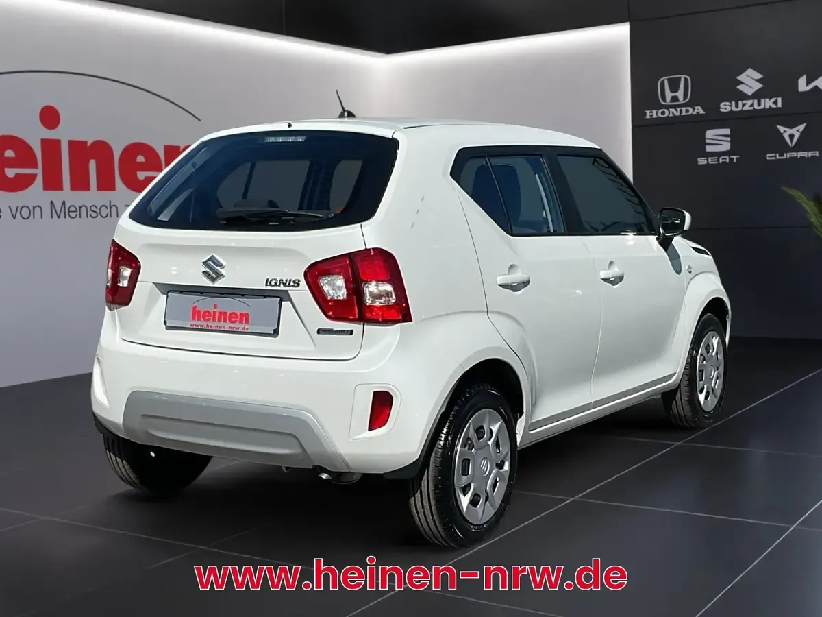 Gebraucht Suzuki Ignis Club 83 PS (61 kW) 2024 Pure white pearl SUV