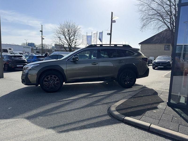 Gebraucht Subaru Outback 169 PS (124 kW) 2023 Grün Kombi