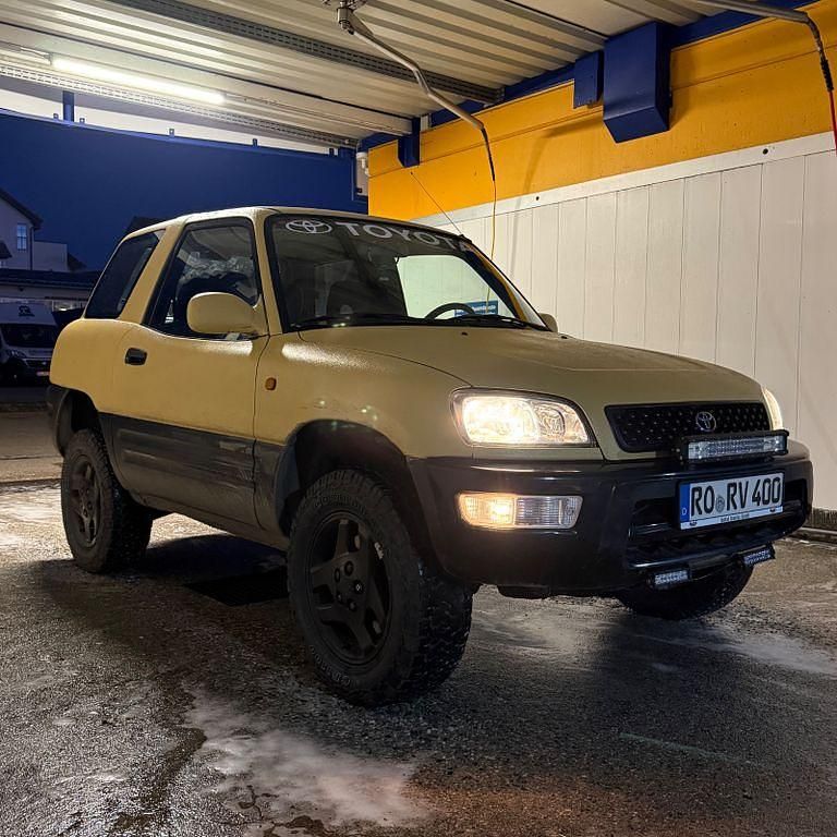 Gebraucht Toyota RAV4 128 PS (94 kW) 2000 Gelb SUV