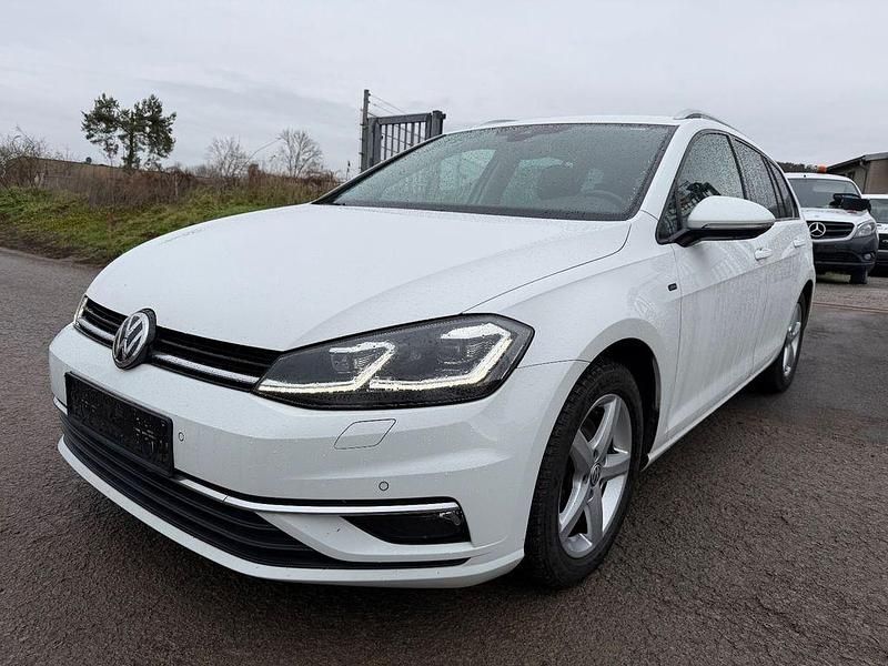 Weiß Gebraucht 2018 VW Golf VII Join Kombi | 9.499 € (Fairer Preis) - Bild 1/4