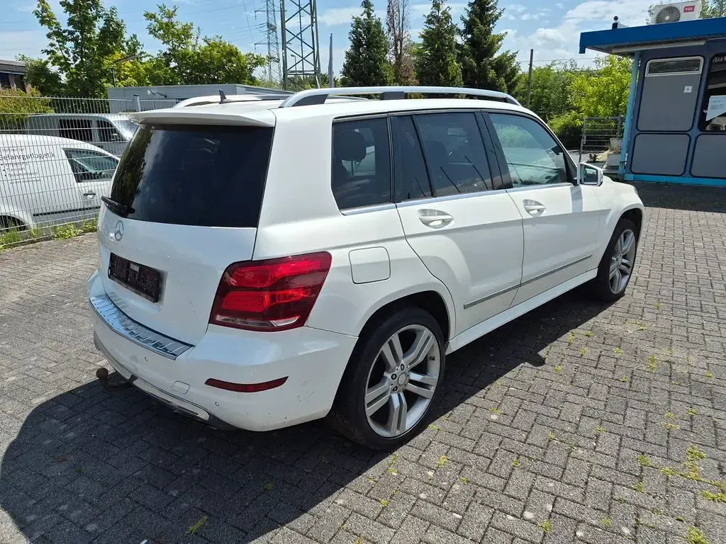 Gebraucht Mercedes GLK350 265 PS (194 kW) 2015 Weiß SUV