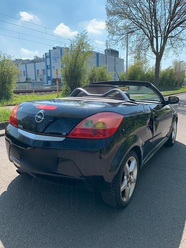 Gebraucht Opel Tigra 125 PS (91 kW) 2006 Schwarz Cabrio