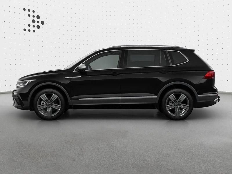 Gebraucht VW Tiguan Allspace Elegance 200 PS (147 kW) 2023 Deep black perleffekt SUV
