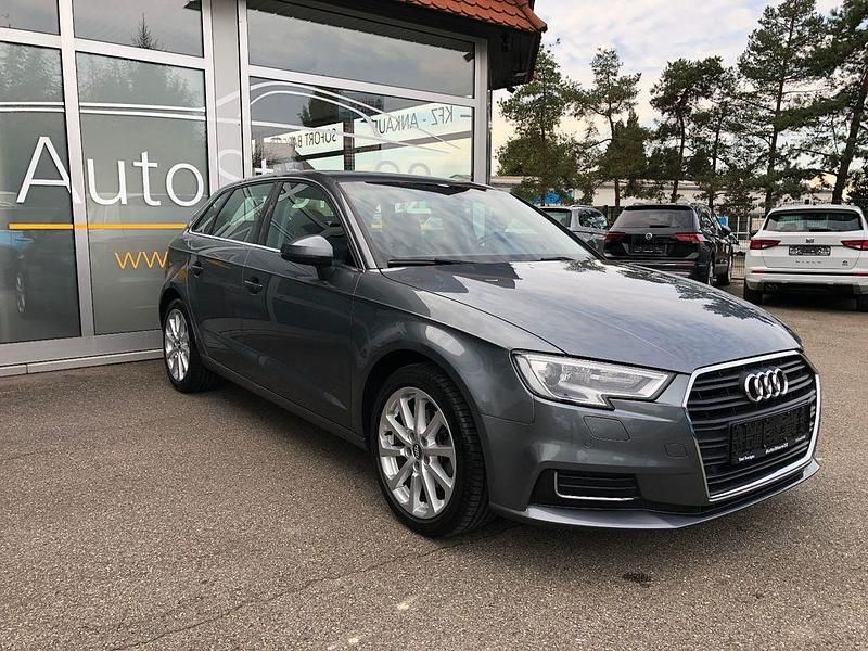 Grau Gebraucht 2016 Audi A3 Design Limousine | 17.590 € (Fairer Preis) - Bild 1/4
